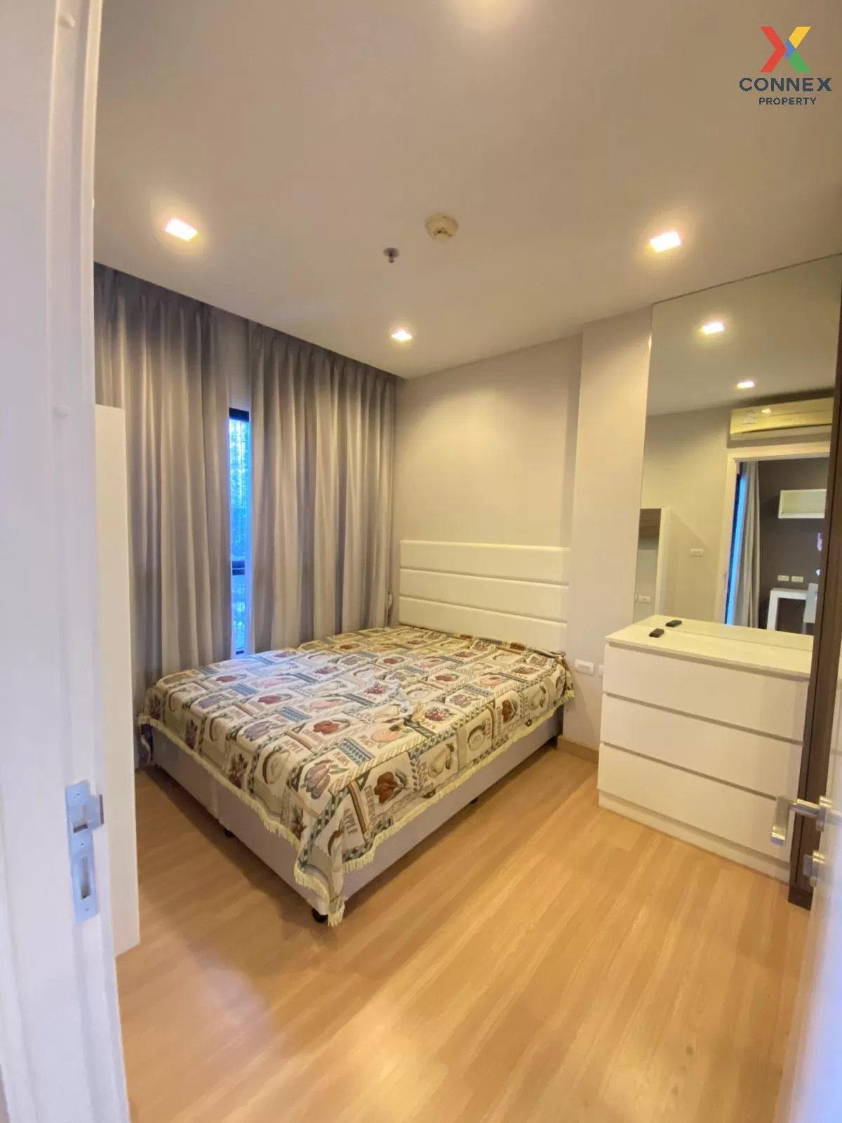 เช่าคอนโด  เออร์บาโน่ แอบโซลูท สาทร-ตากสิน BTS-กรุงธนบุรี คลองต้น