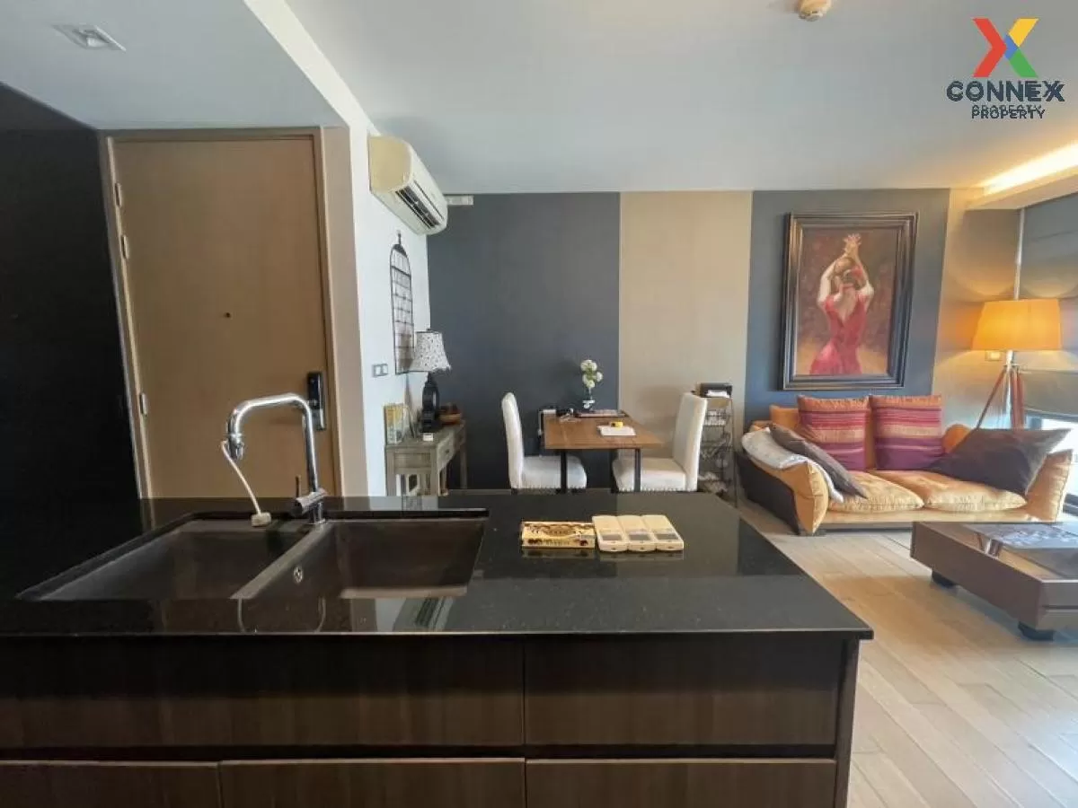 FOR SALE condo , Via 49 , BTS-Phrom Phong , Khlong Tan Nuea , Wat 3