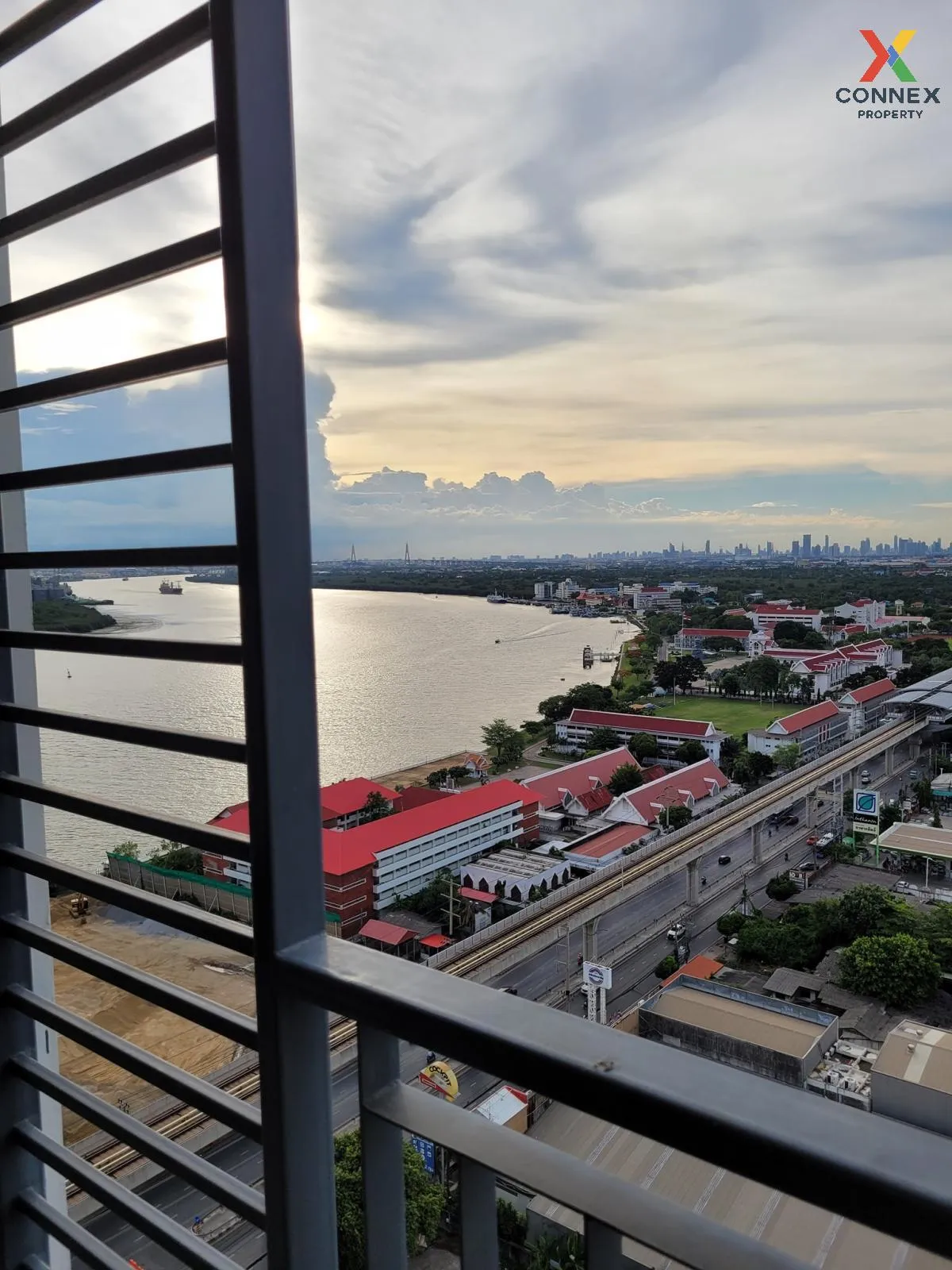 FOR RENT condo , Knightsbridge Sky River Ocean  , BTS-Pak Nam , P