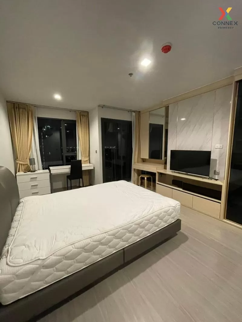 For Rent Condo , Life Ladprao , nice view , high floor , BTS-Ha Y 3