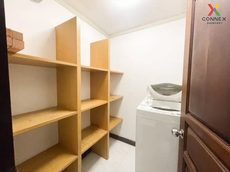 FOR RENT condo , Supalai Place Sukhumvit 39 , BTS-Phrom Phong , K