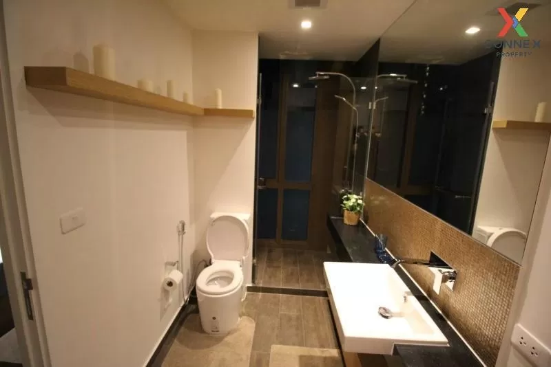 FOR RENT condo , The Lofts Ekkamai , BTS-Ekkamai , Phra Khanong N