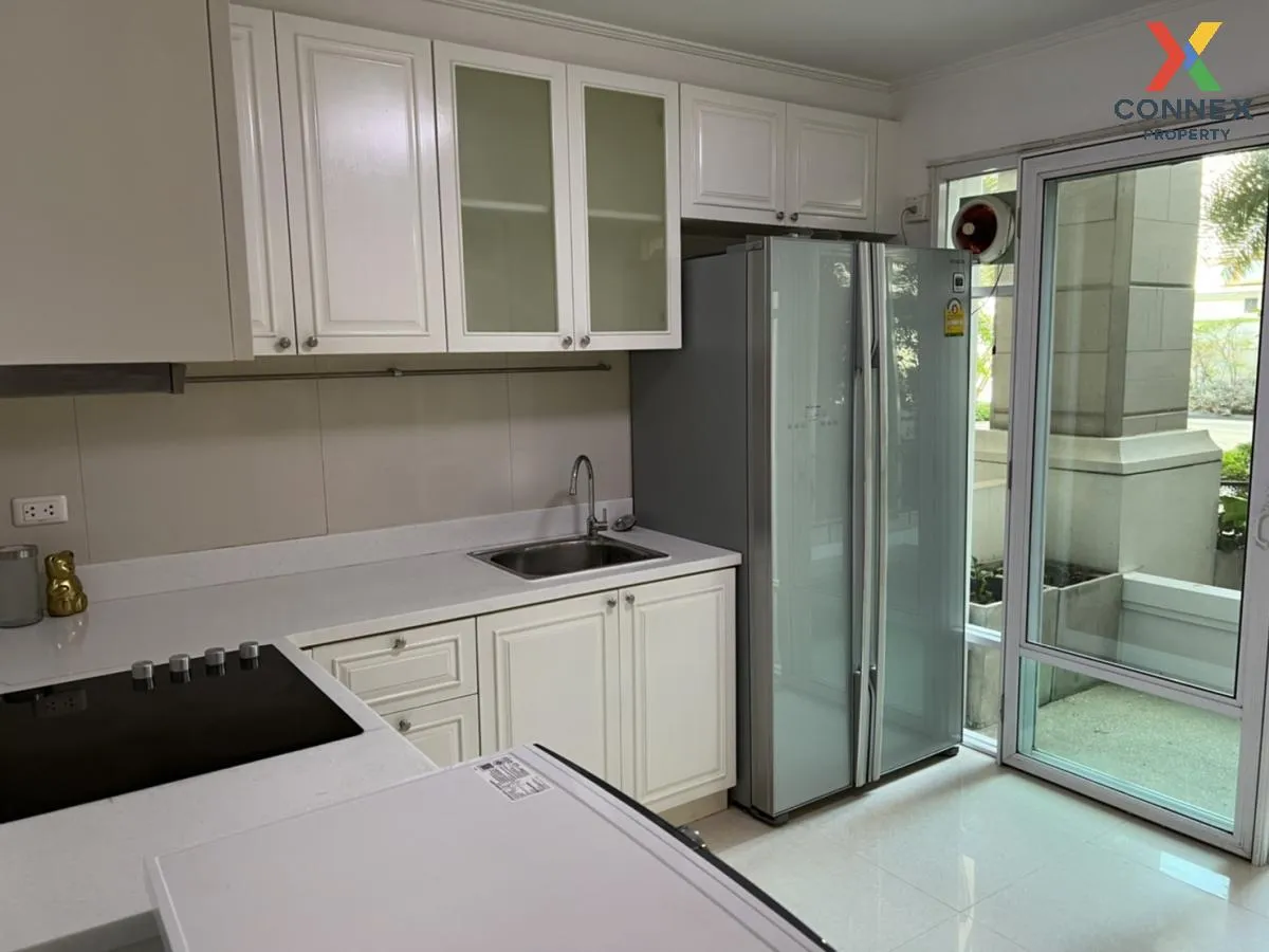 เช่าคอนโด ลาวีอองโรสเพลส สุขุมวิท 36 | La Vie En Rose Place     C