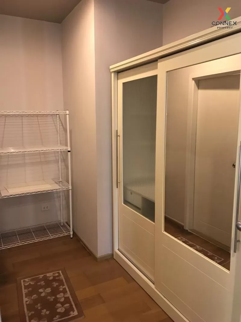 เช่าคอนโด  ไฮฟ์ สาทร BTS-กรุงธนบุรี คลองต้นไทร เขต คลองสาน กรุงเท