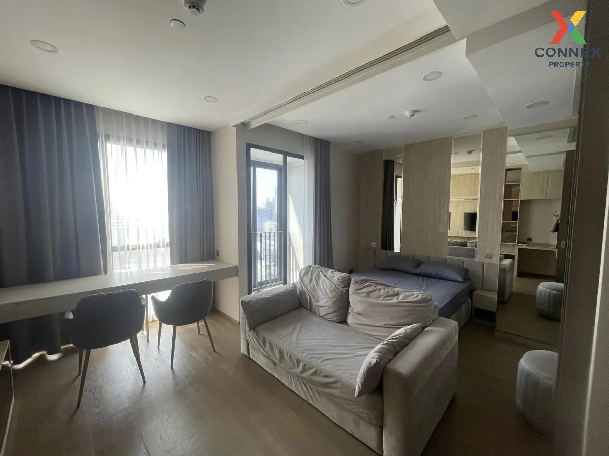FOR SALE condo , Ashton Chula-Silom , high floor , MRT-Sam Yan ,  2