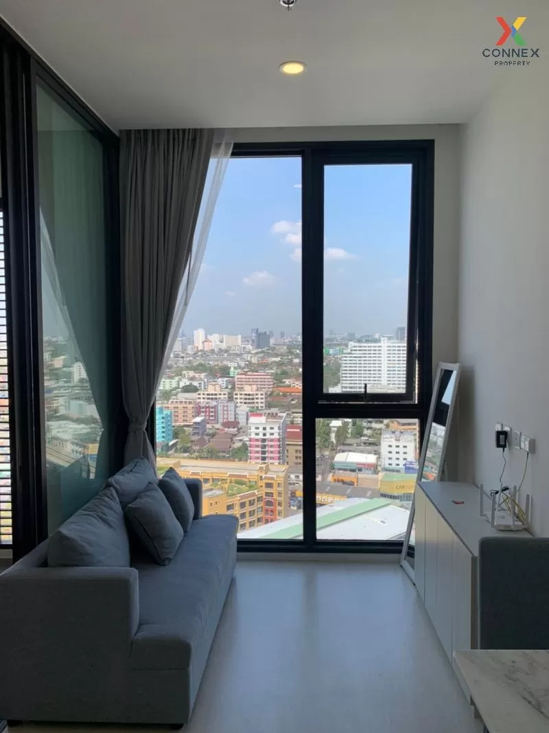 FOR RENT condo , Mazarine Ratchayothin , high floor , BTS-Ratchay 1