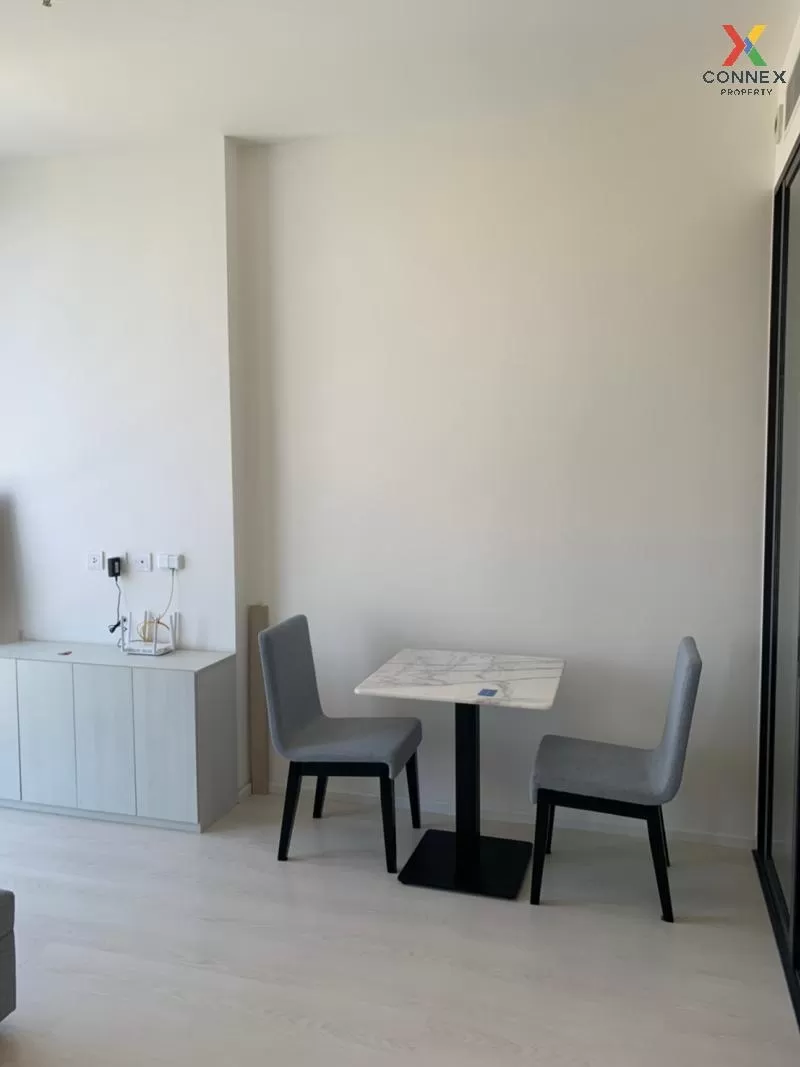 FOR RENT condo , Mazarine Ratchayothin , high floor , BTS-Ratchay 3