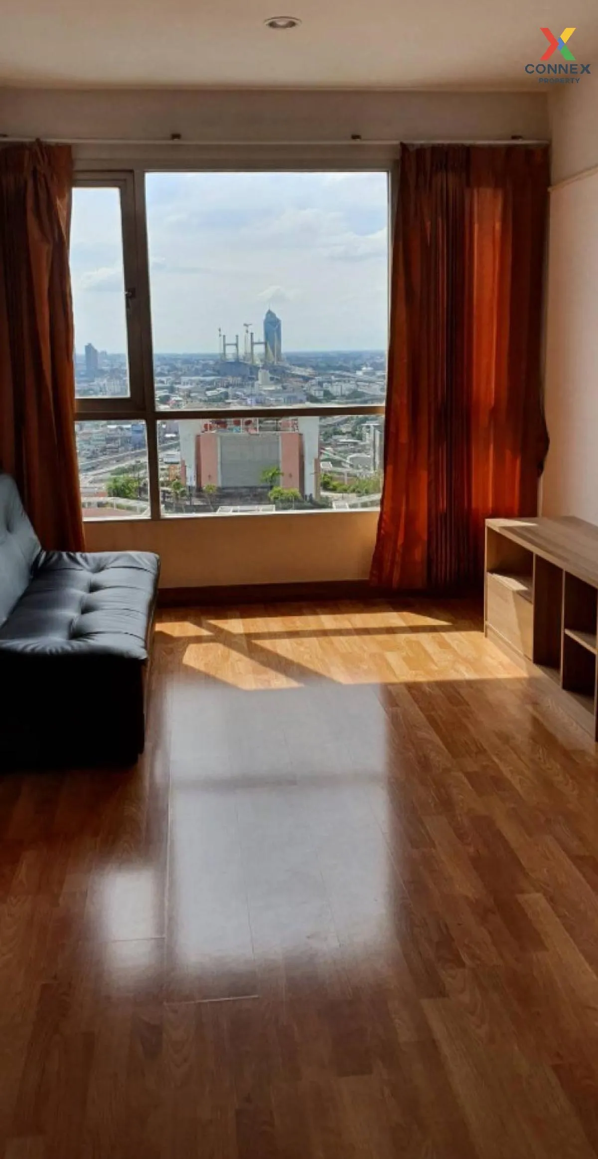 ขายคอนโด  ลุมพินี เพลส วอเตอร์ คลิฟ ชั้นสูง ฺBTS-เซนต์หลุยส์ ช่อง 1