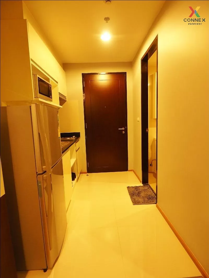 FOR RENT condo , Abstracts Phahonyothin Park , high floor , BTS-H