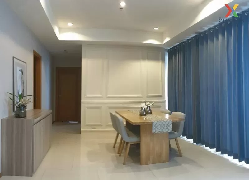 FOR RENT condo , The Emporio Place , BTS-Phrom Phong , Khlong Toe 4