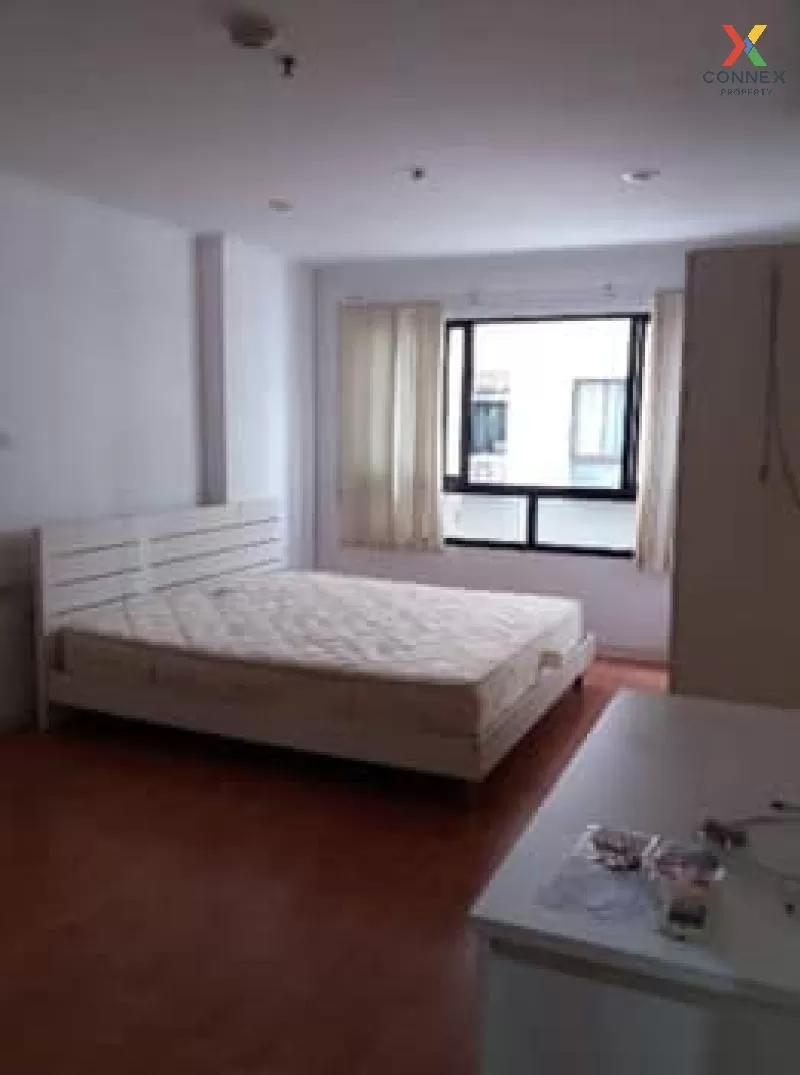 FOR RENT condo , Lumpini Ville Phahol - Suthisarn , BTS-Saphan Kh 3