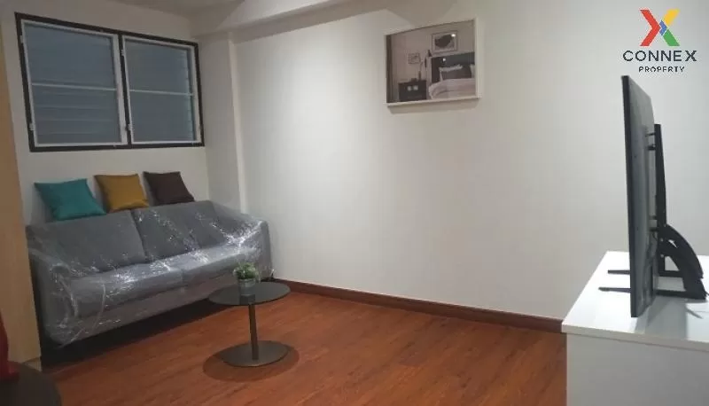 FOR RENT condo , Prasarnmit Condo Sukhumvit 23 , MRT-Sukhumvit ,  1