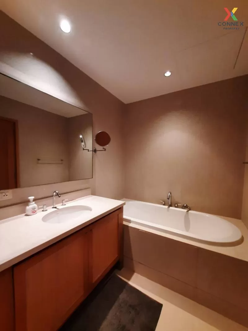 เช่าคอนโด  ดิ เอ็มโพริโอ เพลส ดูเพล็กซ์ BTS-พร้อมพงษ์ คลองเตย เขต