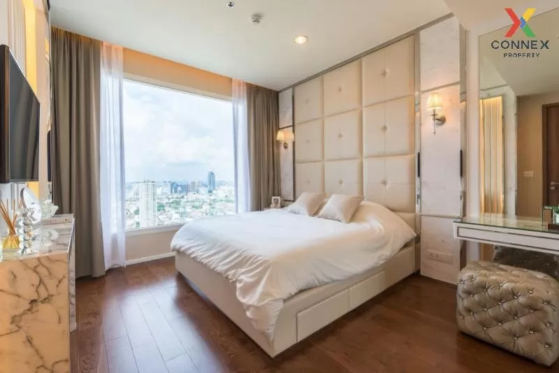 FOR SALE condo , Menam Residences , high floor , BTS-Saphan Taksi
