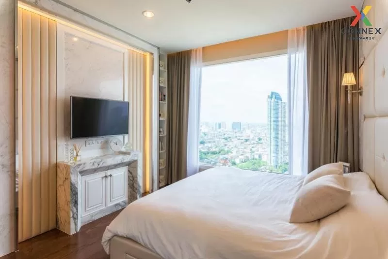FOR SALE condo , Menam Residences , high floor , BTS-Saphan Taksi