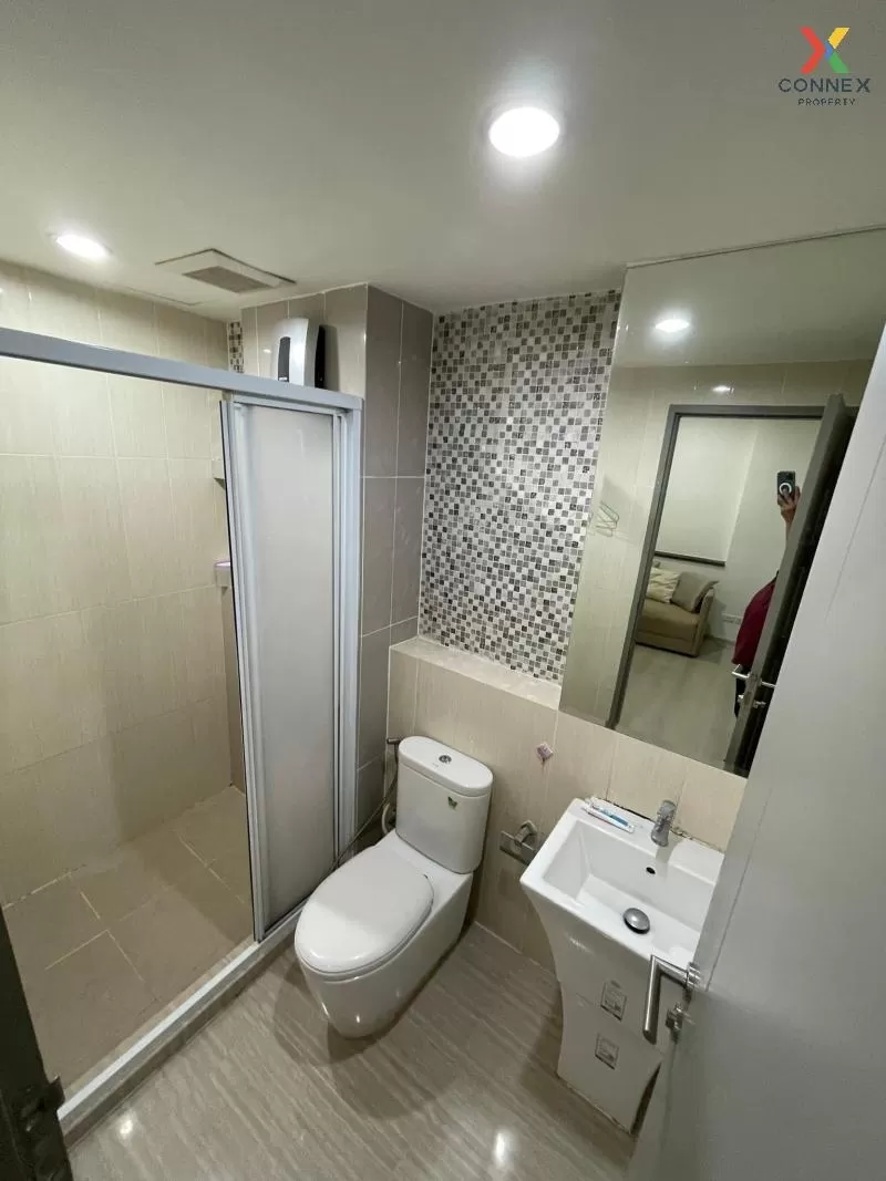 FOR RENT condo , Life Ratchadapisek , high floor , MRT-Huai Khwan