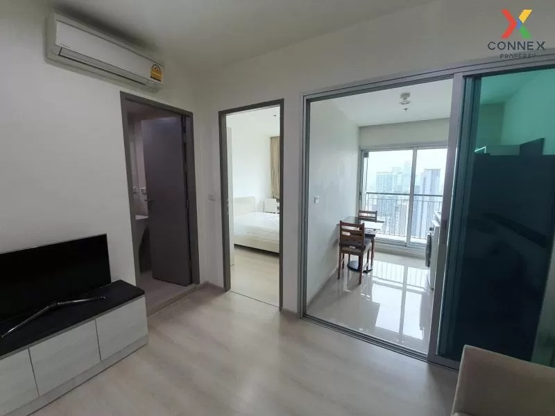 FOR RENT condo , Life Ratchadapisek , high floor , MRT-Huai Khwan 3