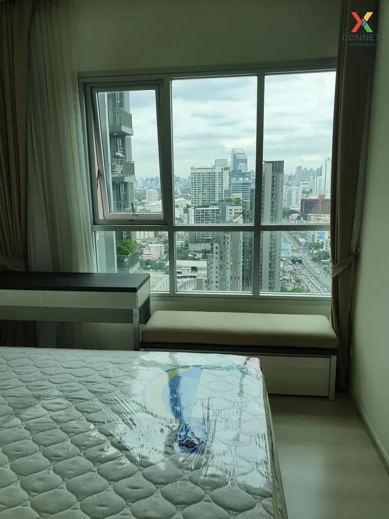 FOR RENT condo , Life Ratchadapisek , high floor , MRT-Huai Khwan