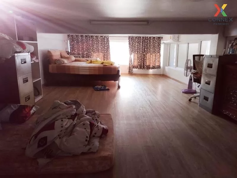 For Rent 5 - storey commercial building, area 13 square wah, Dusi