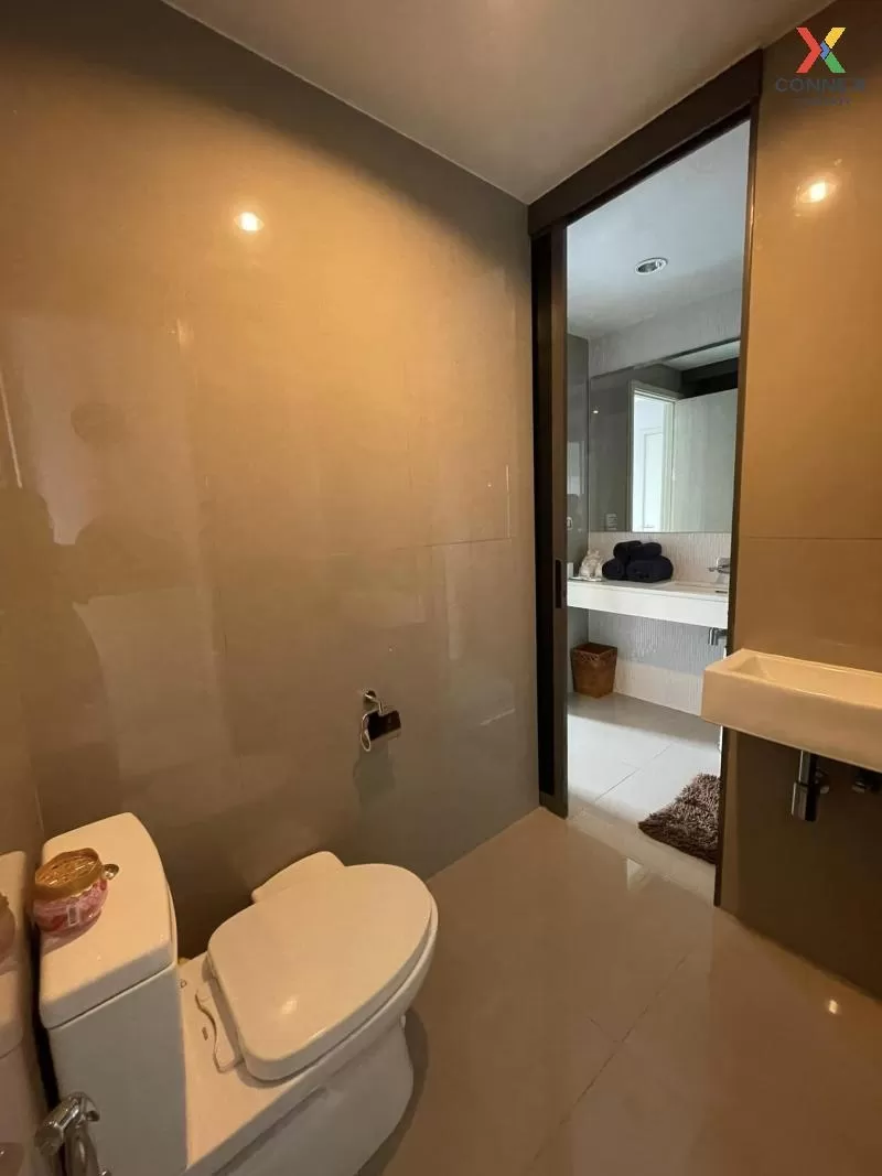 FOR RENT condo , RHYTHM Sukhumvit 42 , BTS-Ekkamai , Phra Khanong