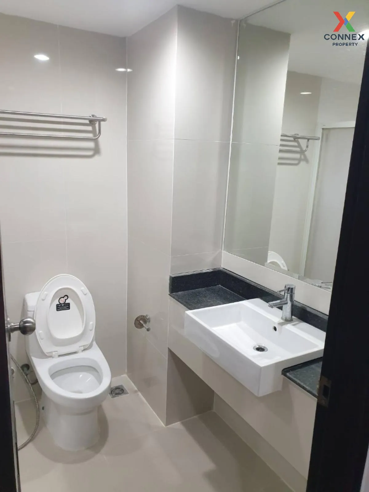 FOR RENT condo , The Kris Ratchada 17 , MRT-Sutthisan , Din Daeng