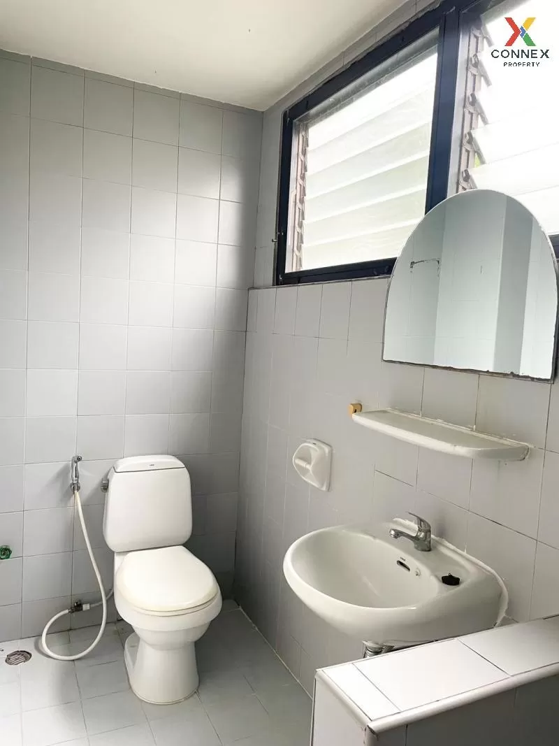 FOR RENT apartment , Lin Court , MRT-Queen Sirikit National Conve