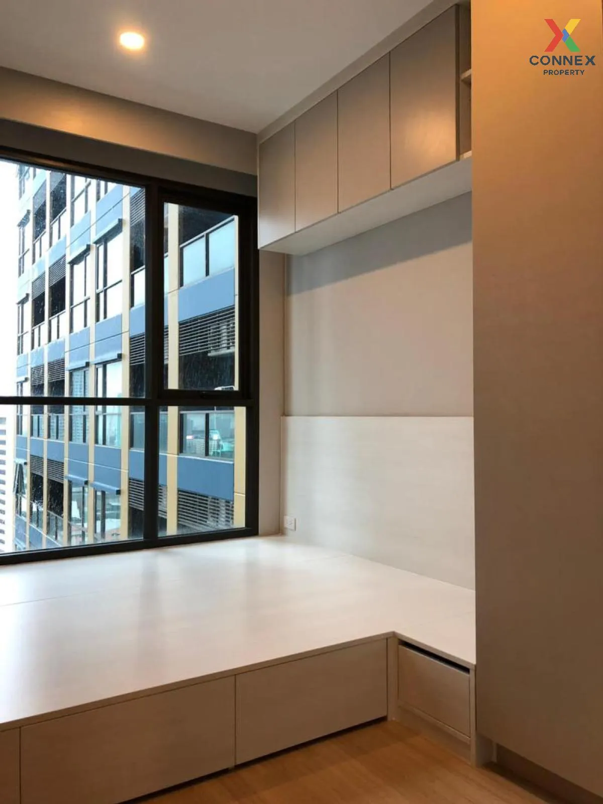 ขายคอนโด  ลุมพินี สวีท เพชรบุรี - มักกะสัน MRT-เพชรบุรี มักกะสัน 