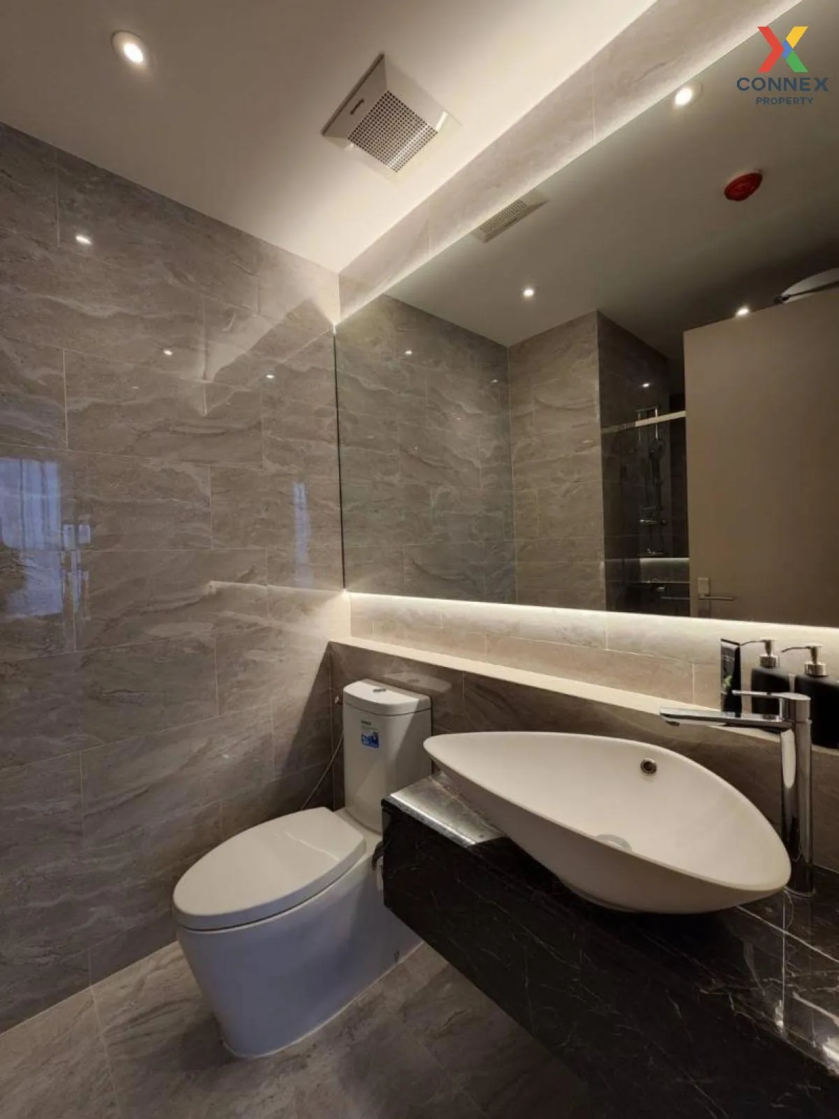FOR RENT condo , Ashton Asoke-Rama 9 , MRT-Phra Ram 9 , Din Daeng