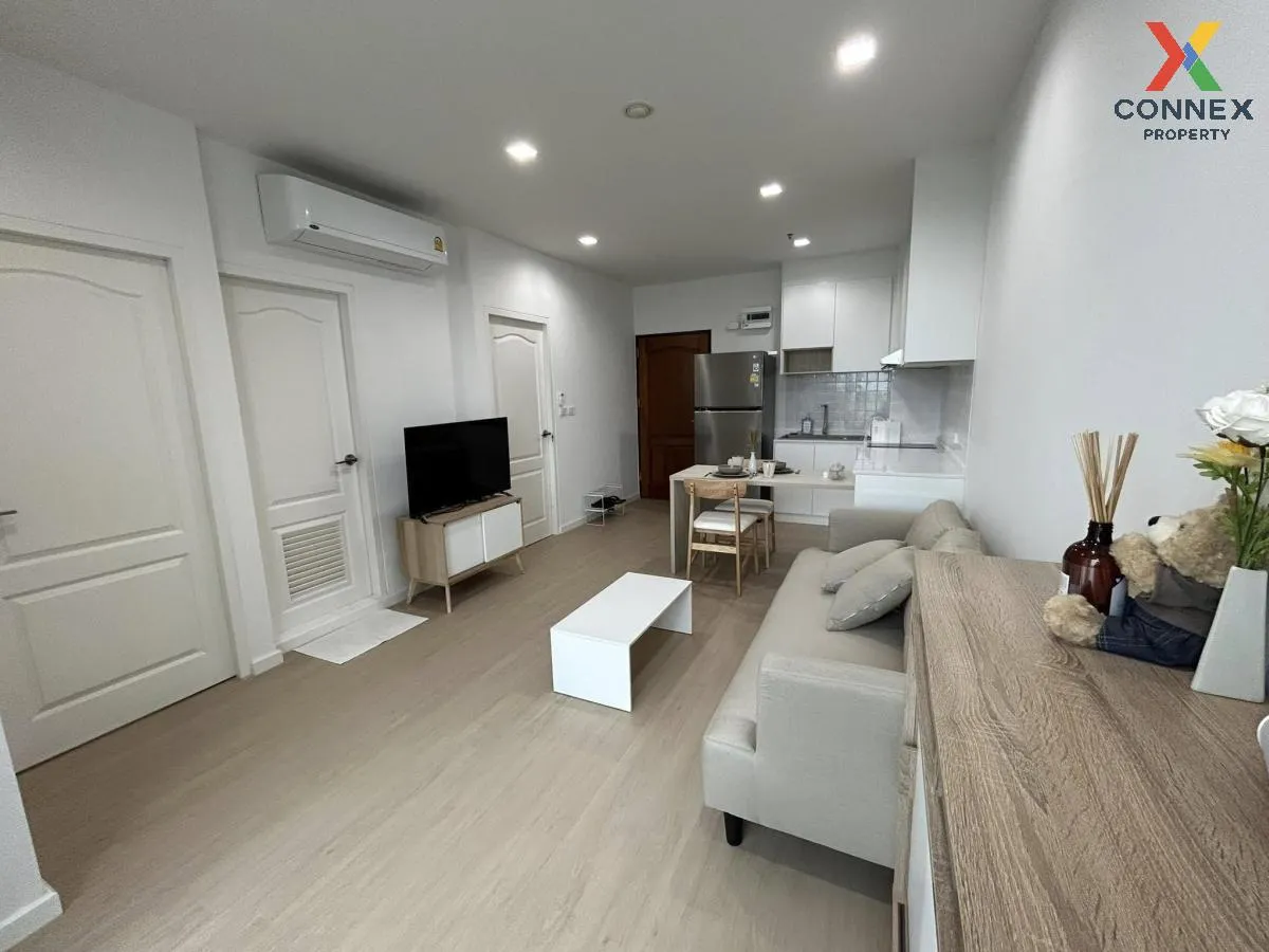 FOR RENT condo , Sathorn House , high floor , newly renovated , B 2