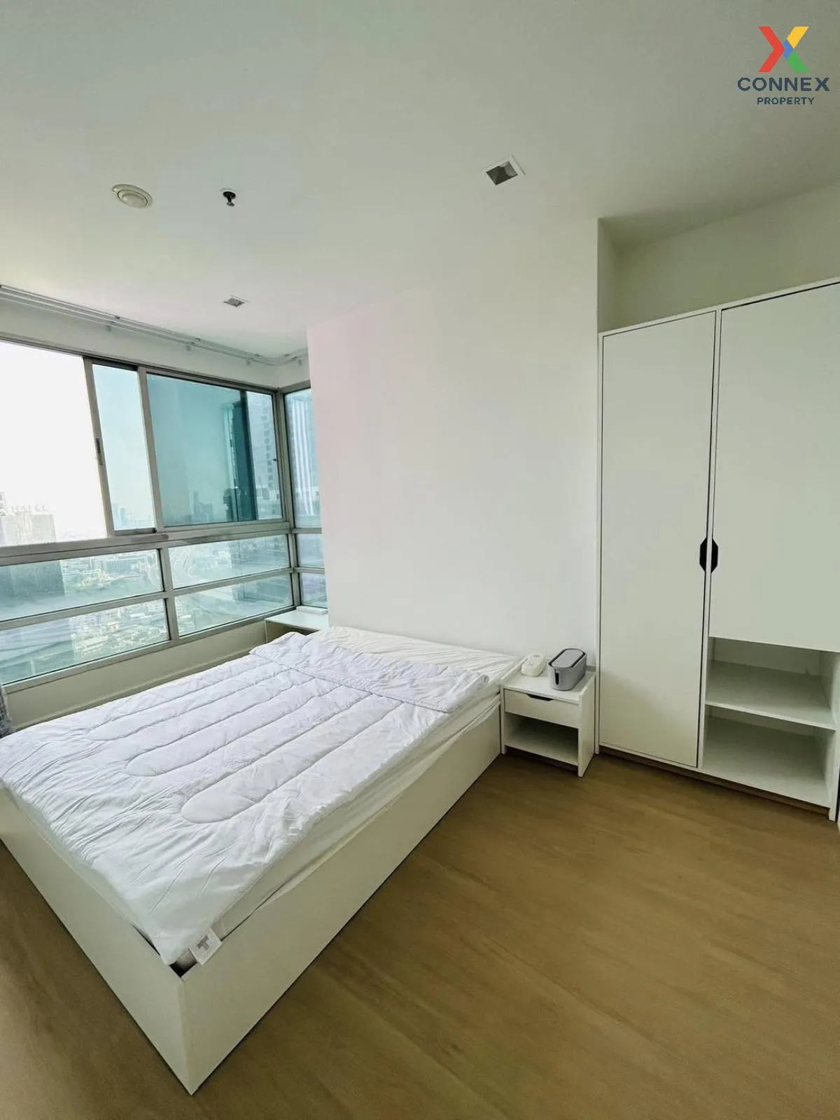 FOR RENT condo , Sathorn House , high floor , newly renovated , B