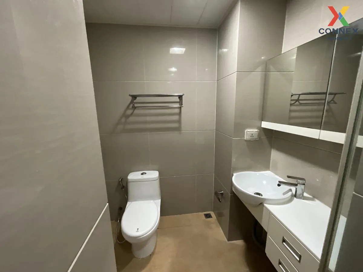 FOR RENT condo , TC Green Rama 9 , MRT-Phra Ram 9 , Huai Khwang ,