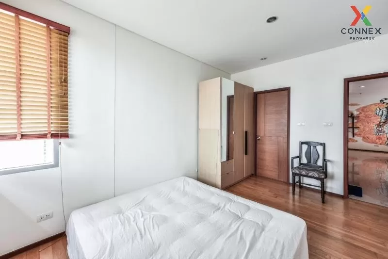 FOR RENT condo , Villa Sathorn , high floor , BTS-Krung Thon Buri