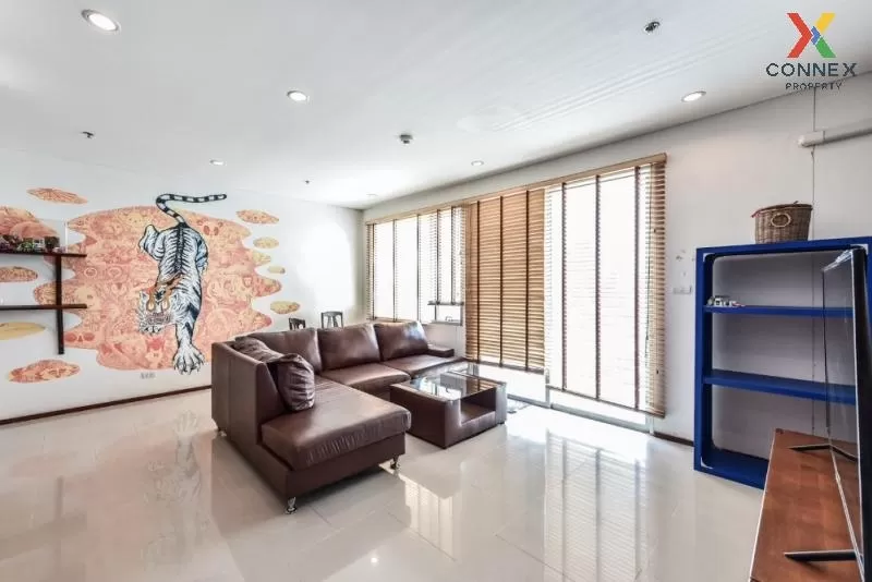 FOR RENT condo , Villa Sathorn , high floor , BTS-Krung Thon Buri 3