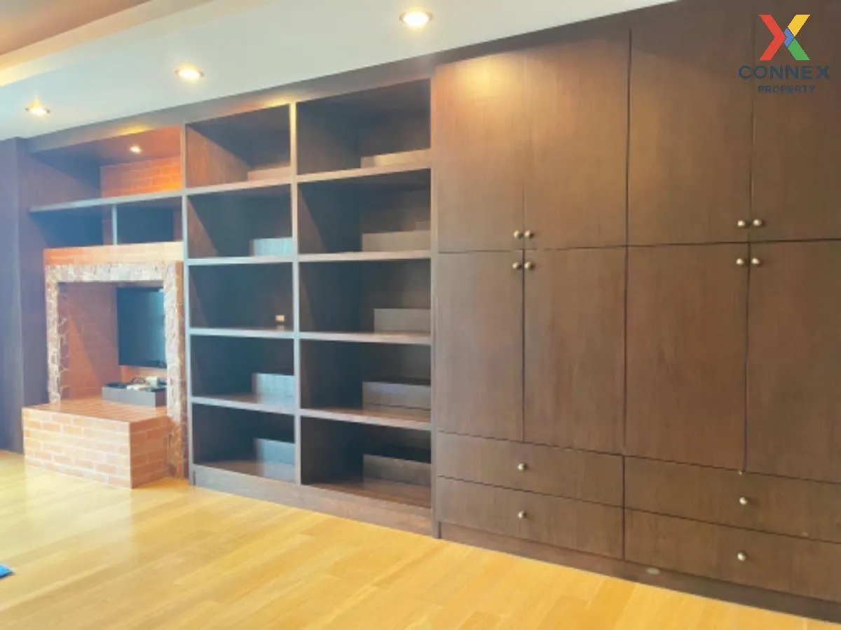 ขายคอนโด  โนเบิล รีเฟลกซ์ BTS-อารีย์ สามเสนใน เขต พญาไท กรุงเทพ C