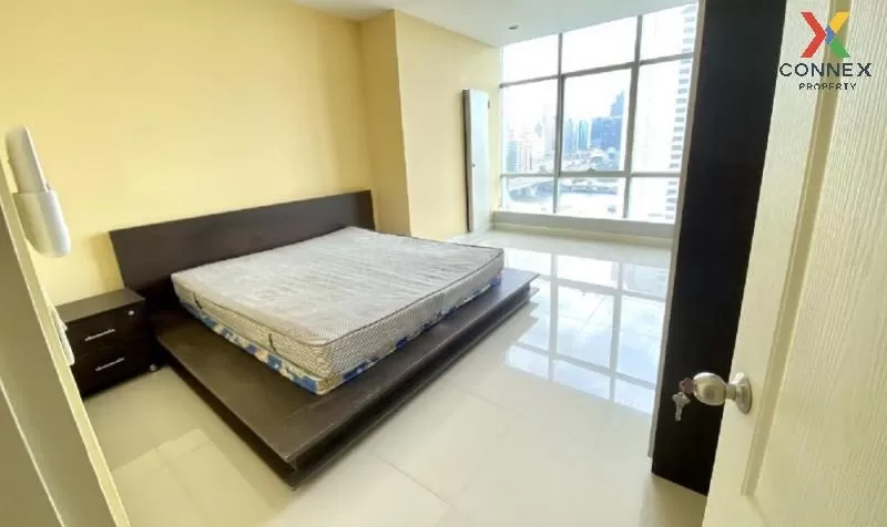 FOR RENT condo , Baan Sathorn Chaopraya , BTS-Krung Thon Buri , K 2