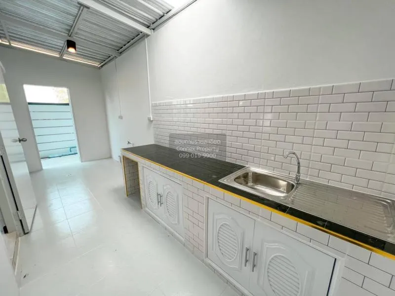 FOR SALE townhome , Baan Pryksa 66 Nava Nakorn , Khlong Nueng , k