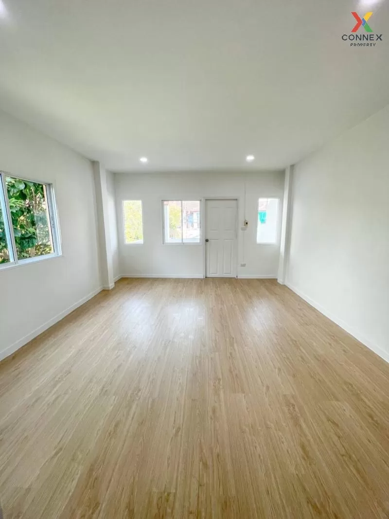 FOR SALE townhome , Baan Thepmongkol , Bang Luang , Mueang Pathum