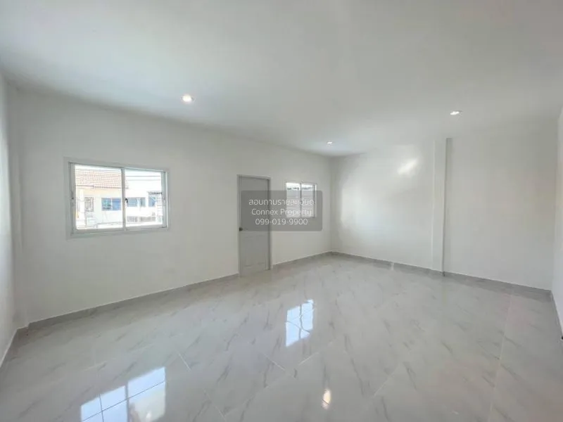 FOR SALE townhome , Baan Panwalai , Bueng Kham Phoi , Lam Luk Ka 