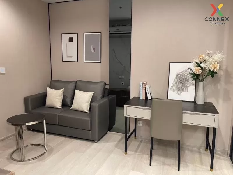 FOR RENT condo , Life One Wireless , high floor , BTS-Phloen Chit 2