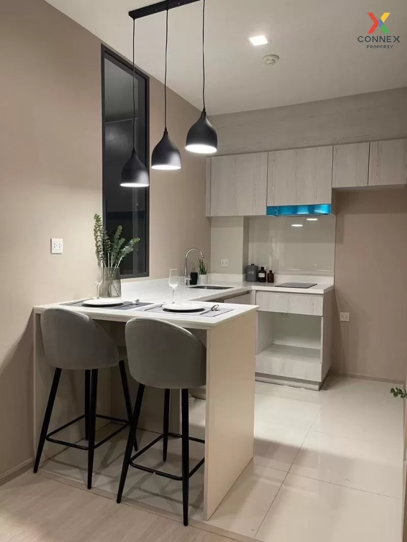 FOR RENT condo , Life One Wireless , high floor , BTS-Phloen Chit 4