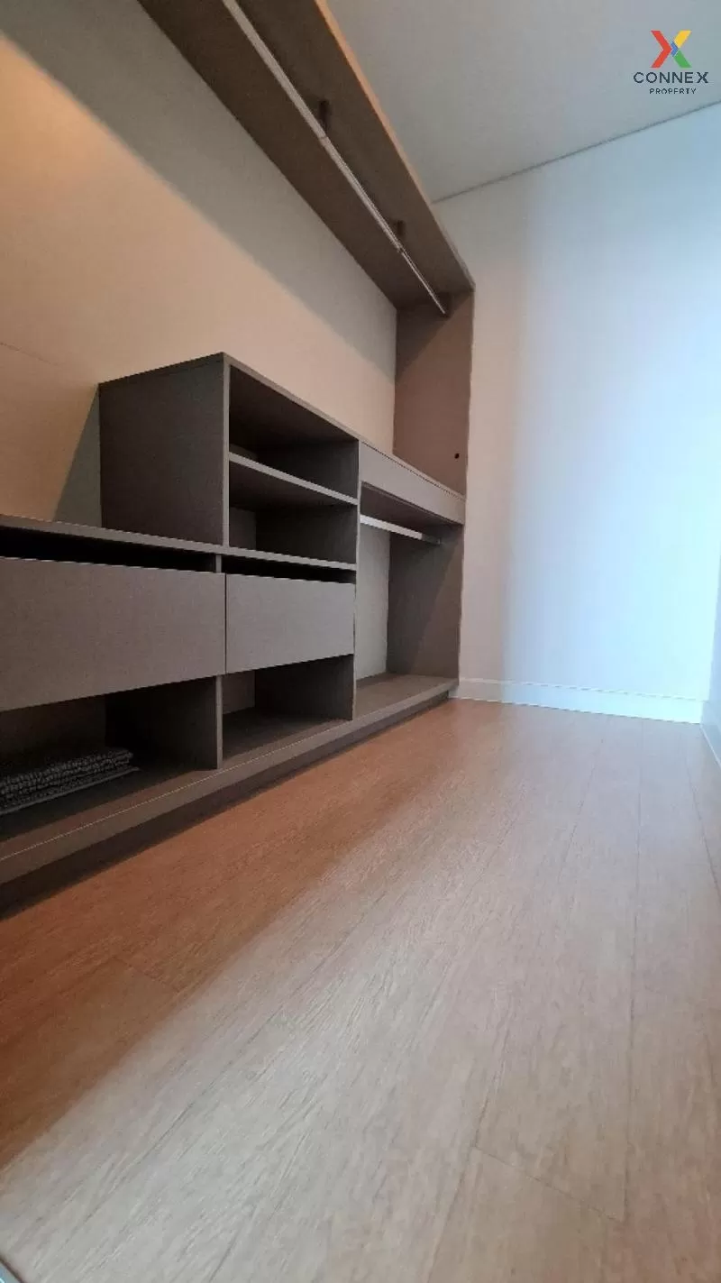 FOR SALE condo , The Room Charoenkrung 30 , BTS-Saphan Taksin , B FOR SALE condo , The Room Charoenkrung 30 , BTS-Saphan Taksin , B
