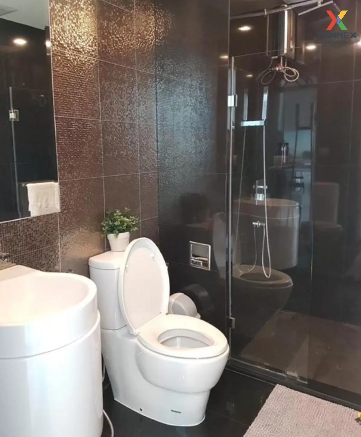 FOR RENT condo , Rhythm Sukhumvit 36-38 , BTS-Thong Lo , Phra Kha