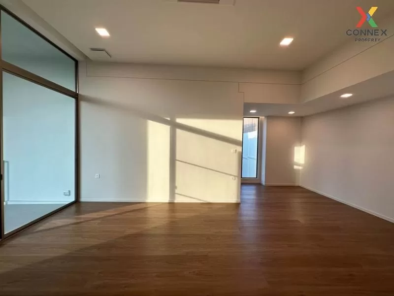 เช่าบ้านเดี่ยว  วีเว่ พระราม 9 MRT-ศรีกรีฑา (สายสีเหลือง) ทับช้าง