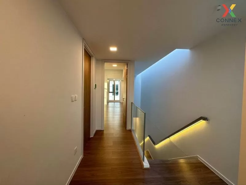 เช่าบ้านเดี่ยว  วีเว่ พระราม 9 MRT-ศรีกรีฑา (สายสีเหลือง) ทับช้าง