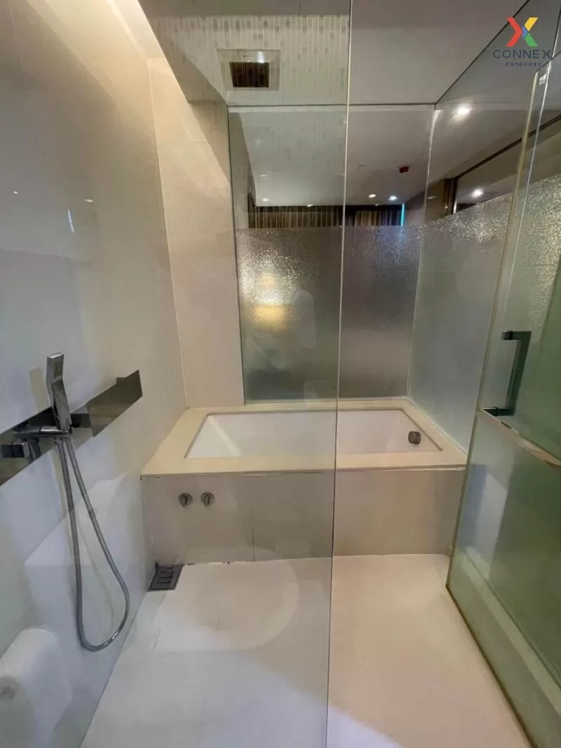 FOR RENT condo , The room sukhumvit 21 , high floor , BTS-Asok , 