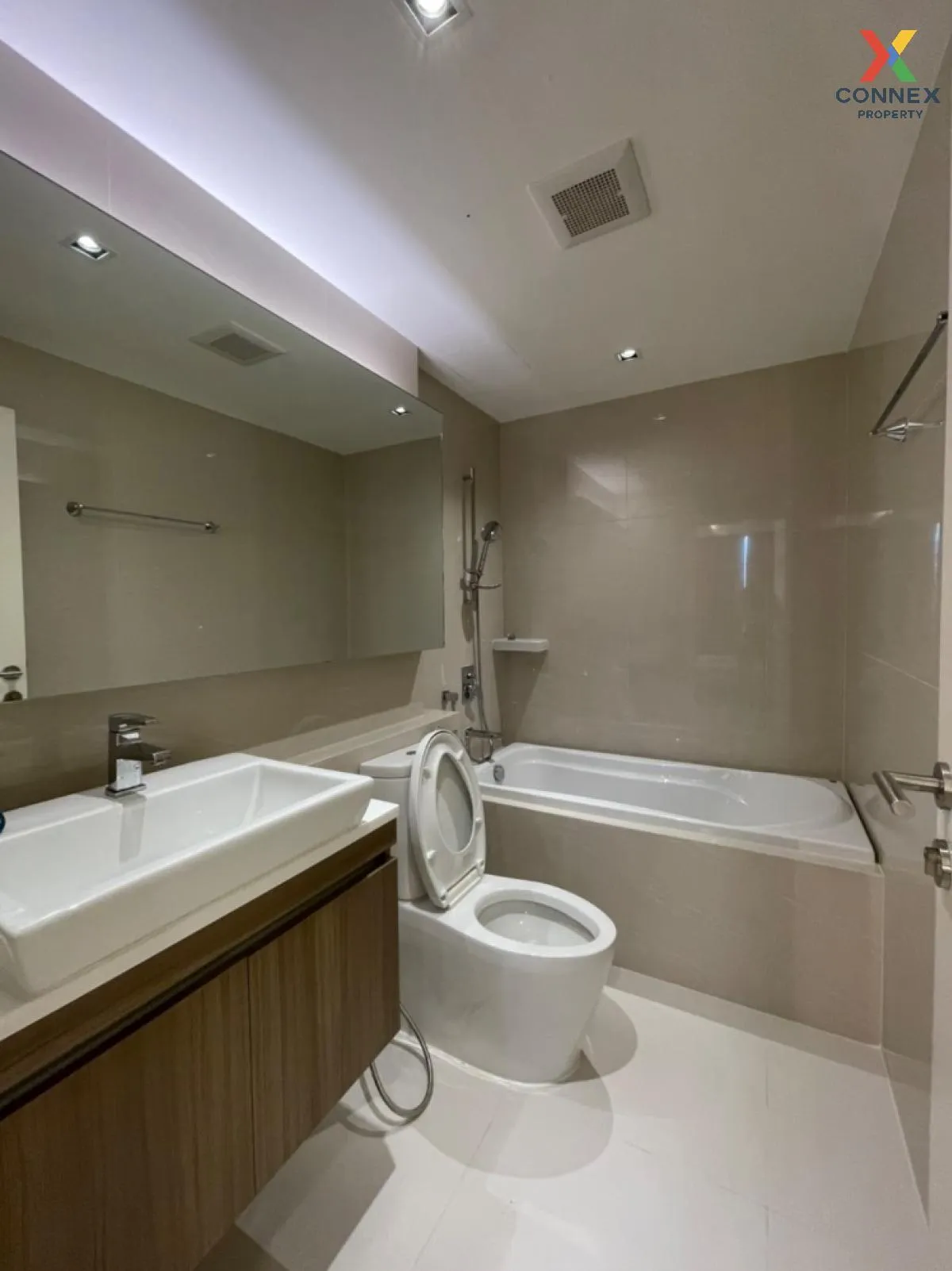 FOR RENT condo , Vtara Sukhumvit 36 , BTS-Thong Lo , Phra Khanong