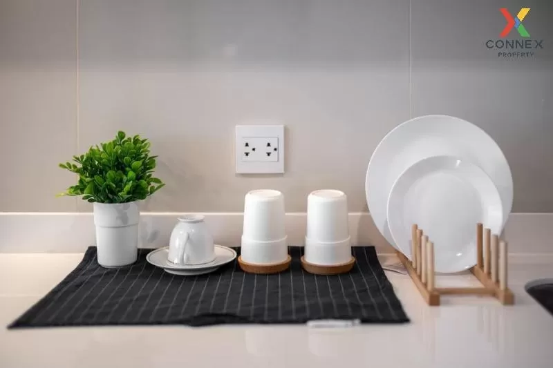 เช่าคอนโด  ไลฟ์ วัน ไวร์เลส ชั้นสูง BTS-เพลินจิต ลุมพินี เขต ปทุม