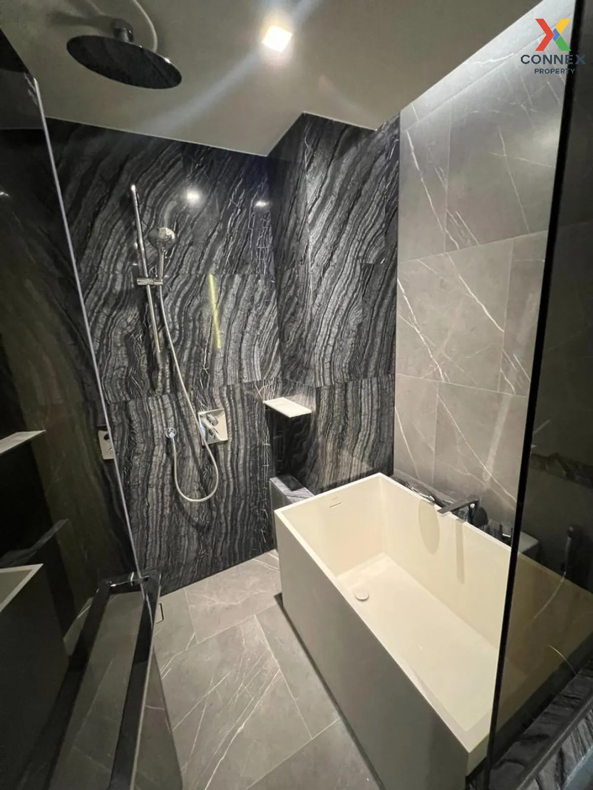 FOR RENT condo , The Reserve Sukhumvit 61 , BTS-Thong Lo , Khlong