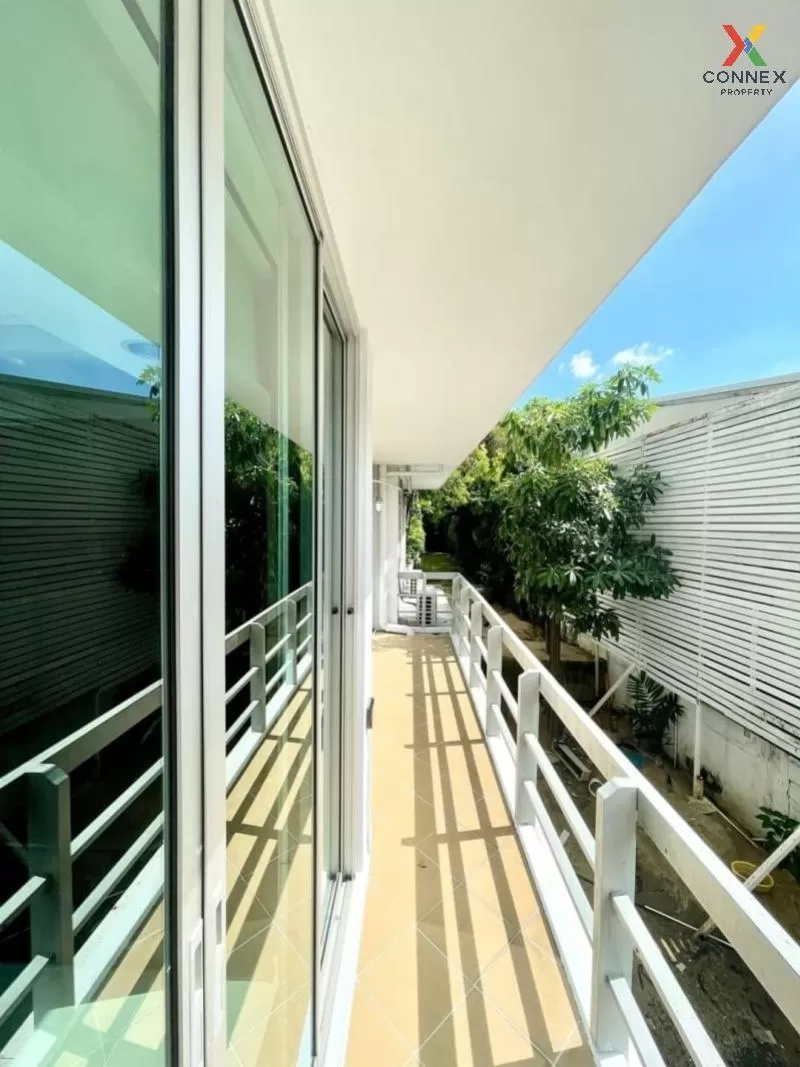 เช่าคอนโด  เดอะ วอเตอร์ฟอร์ด สุขุมวิท 50 ห้องมุม รีโนเวทใหม่ BTS-