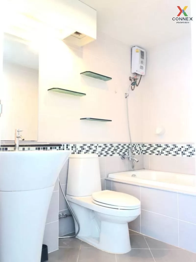 FOR RENT condo , Waterford Sukhumvit 50 , newly renovated , BTS-P